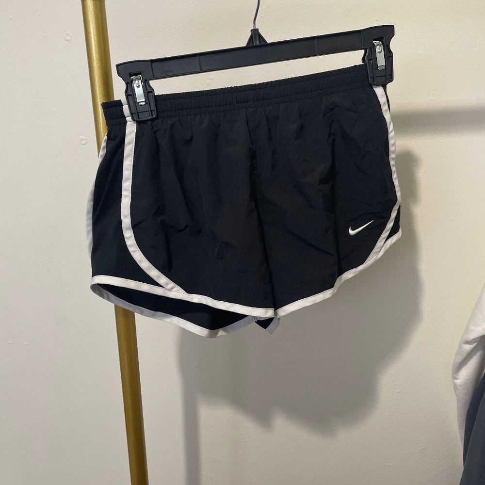 Nike Tempo Big Kids' (Girls') Dri-FIT Running Shorts